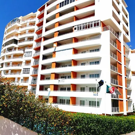 Jeni Residencia Flamingo