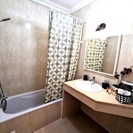 Jeni Residencia Flamingo * פורטימאו