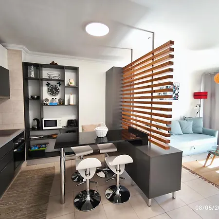 Jeni Residencia Flamingo Apartment *