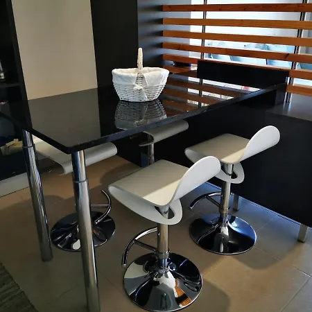 Jeni Residencia Flamingo Apartment *